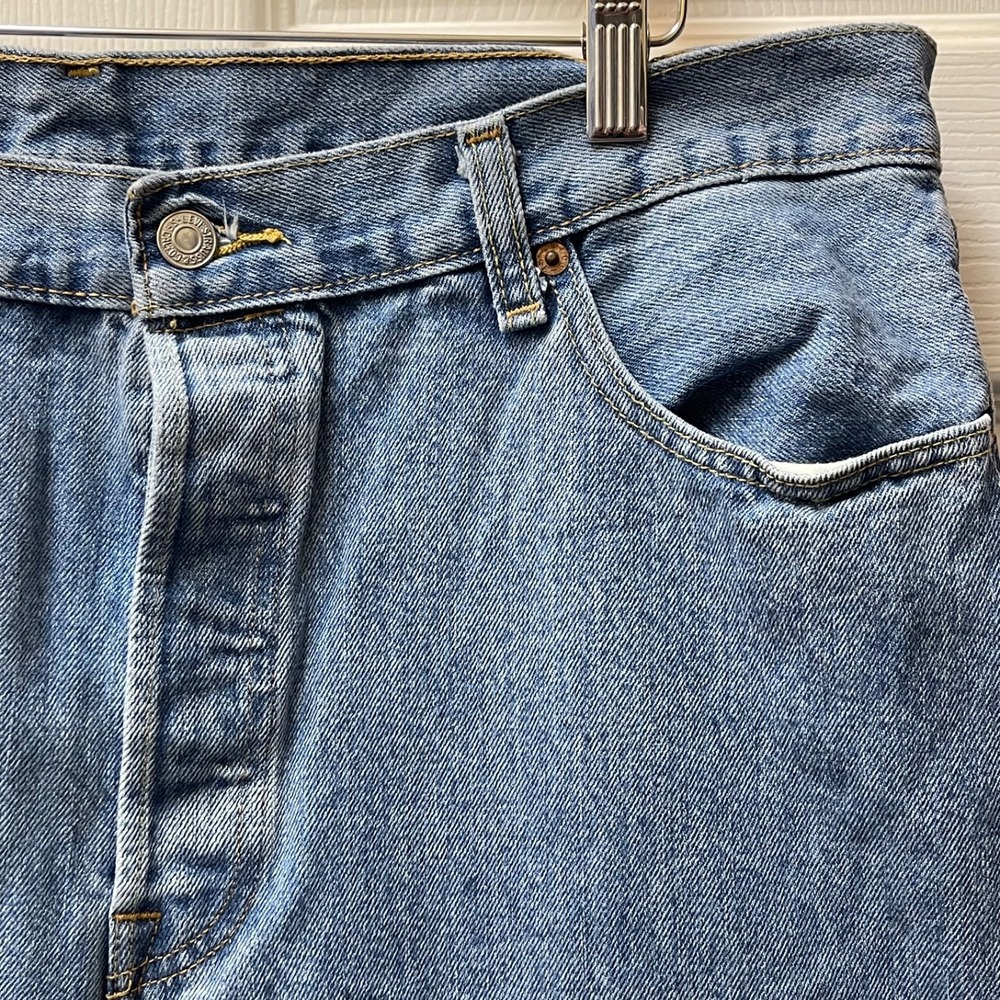 Levis 501 Jeans Men's 36x32 Blue Light Wash Straight Button Fly Casual Formal